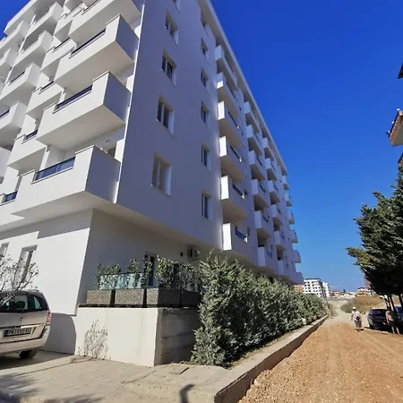 Seabreeze * Golem (Tirana)
